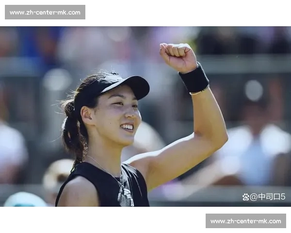 温网激战！王欣瑜强势晋级，下轮 CCTV5 直播，一起为中国金花助威！