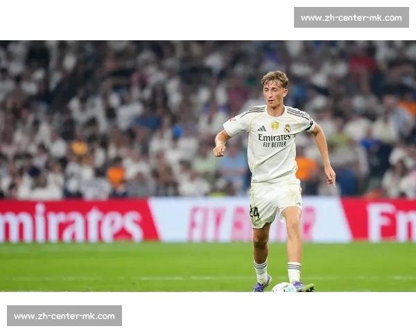 皇马转会策略曝光：赫伊森交易达标，新防线雏形初现